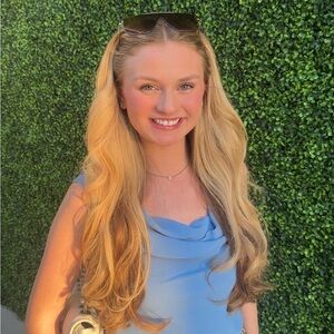 Meet your Posher, Abby